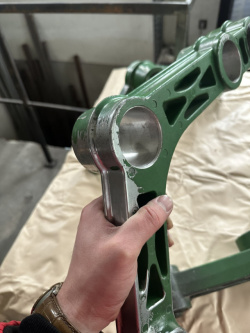 Ричаги соломотряса John Deere виготовлення нових сайлентблоків